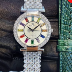 Smartwatch vs. Traditional Watch